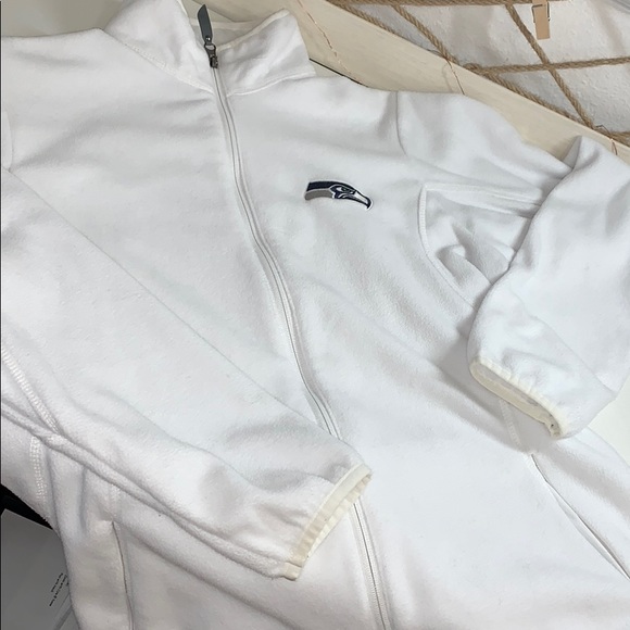 Seahawks white zip up & black north face zip up - Picture 5 of 8